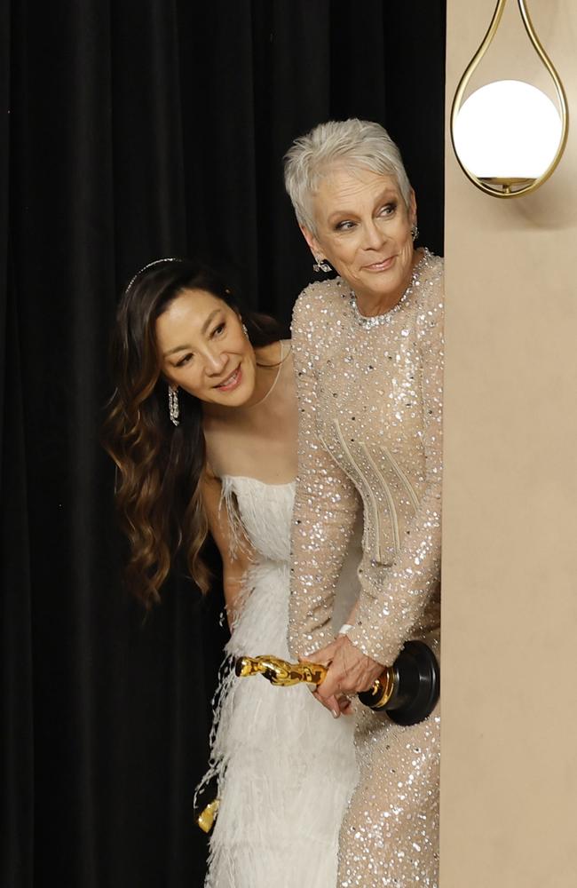 Michelle Yeoh, winner of Best Actress and Jamie Lee Curtis, winner of Best Supporting Actress for 