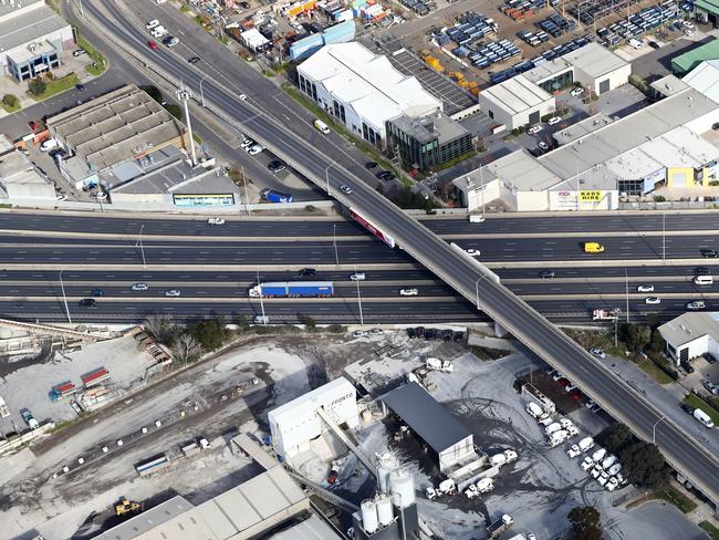 6/08/20 Aerial pics of empty roads in Melbourne as strict stage 4 lockdowns are enforced. West Gate Freeway at the Ingles Street overpass. Aaron Francis/The Australian