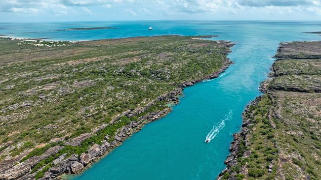 Heading through Wessel Islands’ Gugari Rip ‘Hole in the wall’. Picture: Supplied.