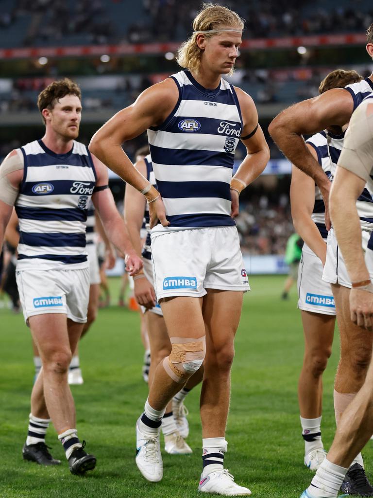 Sam De Koning with his right knee strapped. Picture: Getty Images