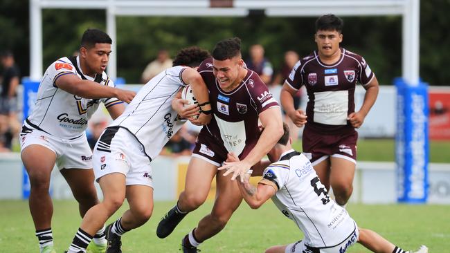 Carsen Patu (Burleigh Bears) on the move. Picture Scott Powick Newscorp