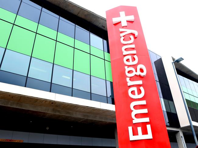 ADELAIDE, AUSTRALIA - NewsWire Photos 5, May, 2023: 2023 Budget generics: Hospital emergency signage at the Royal Adelaide Hospital.  Picture: NCA NewsWire / Kelly Barnes