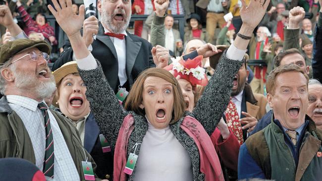 Toni Collette with co-star Damian Lewis in Dream Horse. (Picture: Alamy)