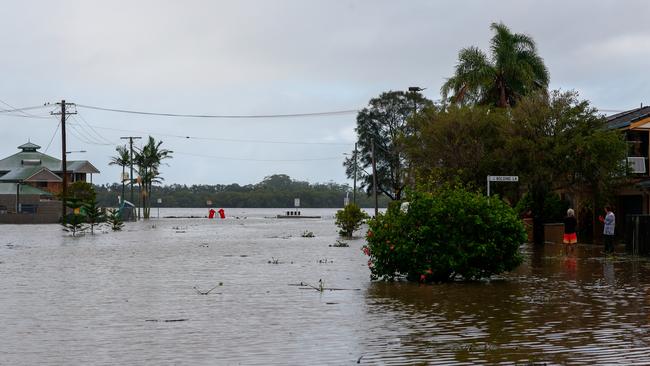 This image shows the extensive floodwaters impacting Ballina in northern NSW as the region suffers the worst flood crisis in its history. Picture: NCA NewsWire / Danielle Smith