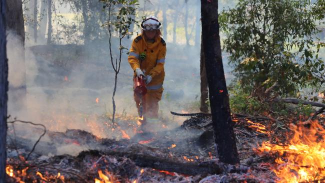 A smoke warning has been issued as a hazard reduction burn is carried out on Fraser Island.