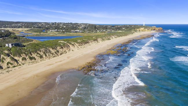 Coastal homes along the Great Ocean Road dominated the list.