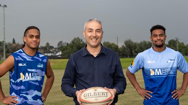 Cumberland Mayor Steve Christou with Two Blues Zebulun Kavapalu and Norwin Latu. Picture: Monique Harmer