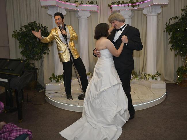 Elvis impersonator Kent Ripley renewed the Turpins’ vows three times in Las Vegas and said the kids ‘all looked the same’.