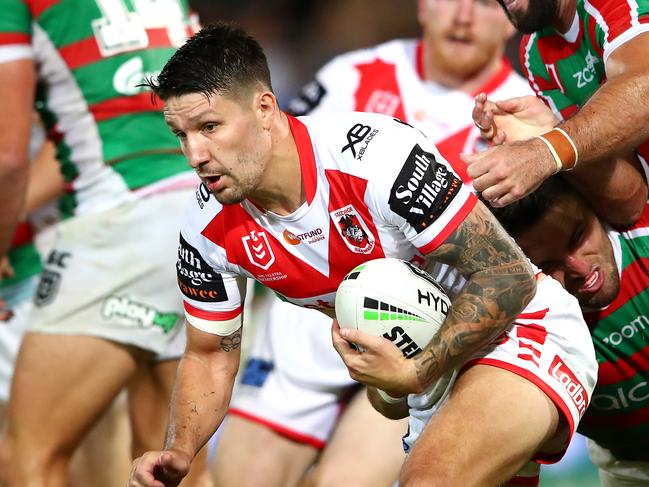 SYDNEY, AUSTRALIA - MARCH 21: Gareth Widdop of the Dragons is tackled during the round two NRL match between the St George Illawarra Dragons and the South Sydney Rabbitohs at Netstrata Jubilee Stadium on March 21, 2019 in Sydney, Australia. (Photo by Cameron Spencer/Getty Images)