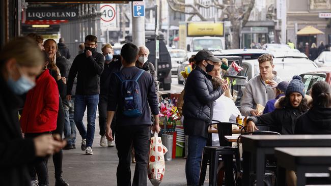 People shopping and dining along Swan Street Richmond. Picture: NCA NewsWire / Daniel Pockett