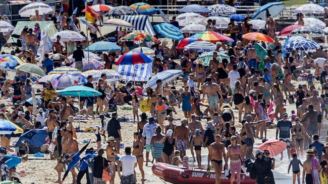 Crowds flocked to Bondi Beach this morning. Picture: Jenny Evans