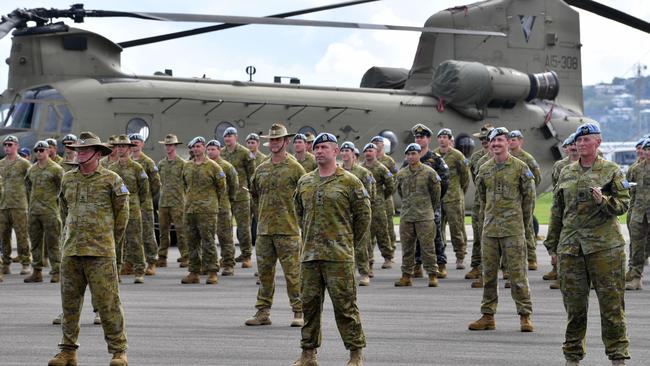 Lieutenant Colonel Richard Bremner, (front, centre) is the new Commanding Officer of Fifth Aviation Regiment after a handover ceremony. Picture: Evan Morgan