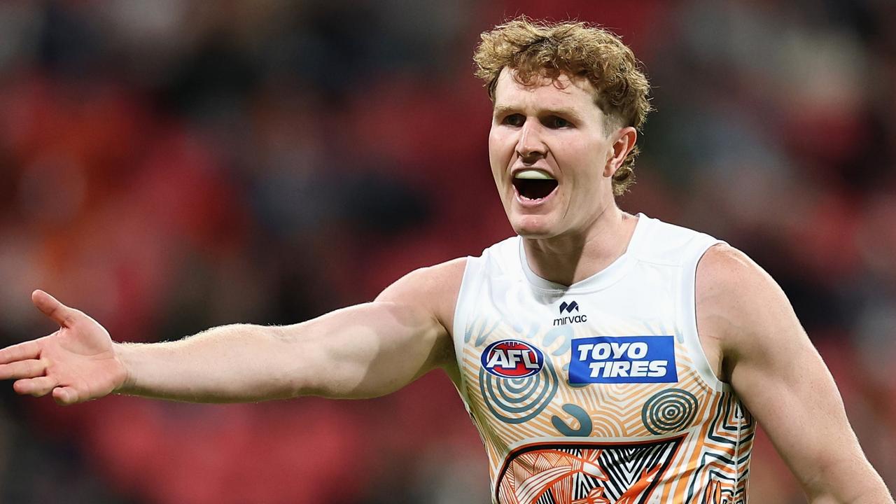 Giants ‘sitting ducks’ in top eight as midfield crisis hits boiling point