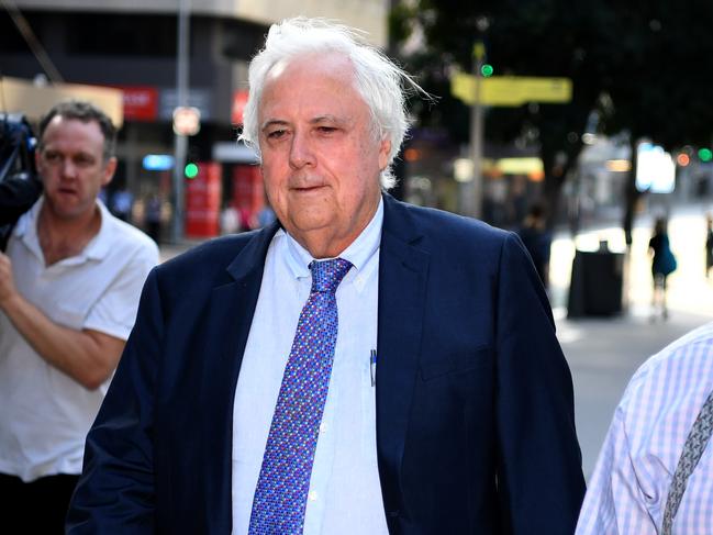 Businessman and former federal MP Clive Palmer leaves the Supreme Court, in Brisbane, Wednesday, August 23, 2017. Liquidators seeking to freeze Clive Palmer's personal assets have asked to adjourn court proceedings in order to go through more than 3000 pages of documents filed by the businessman's lawyers in the past two days. (AAP Image/Samantha Manchee) NO ARCHIVING