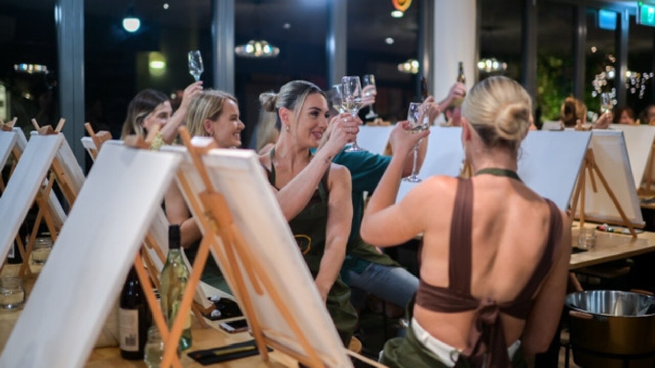 Sunshine Coast residents are brushing up on their painting skills while sipping on their favourite beverage with the opening of Mooloolaba’s first Sip and Paint studio.