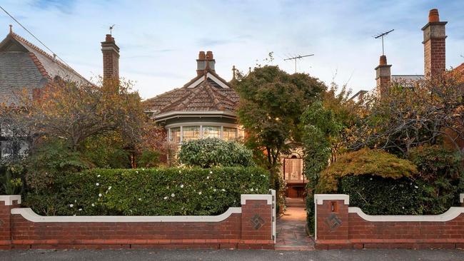 The house at 100 Wright St, Middle Park, last sold more than two decades ago to business executive and health advocate Peter Langkamp and his wife Kathryn.