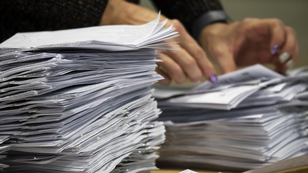 Thousands of Victorians may lose right to vote in local council elections Herald Sun