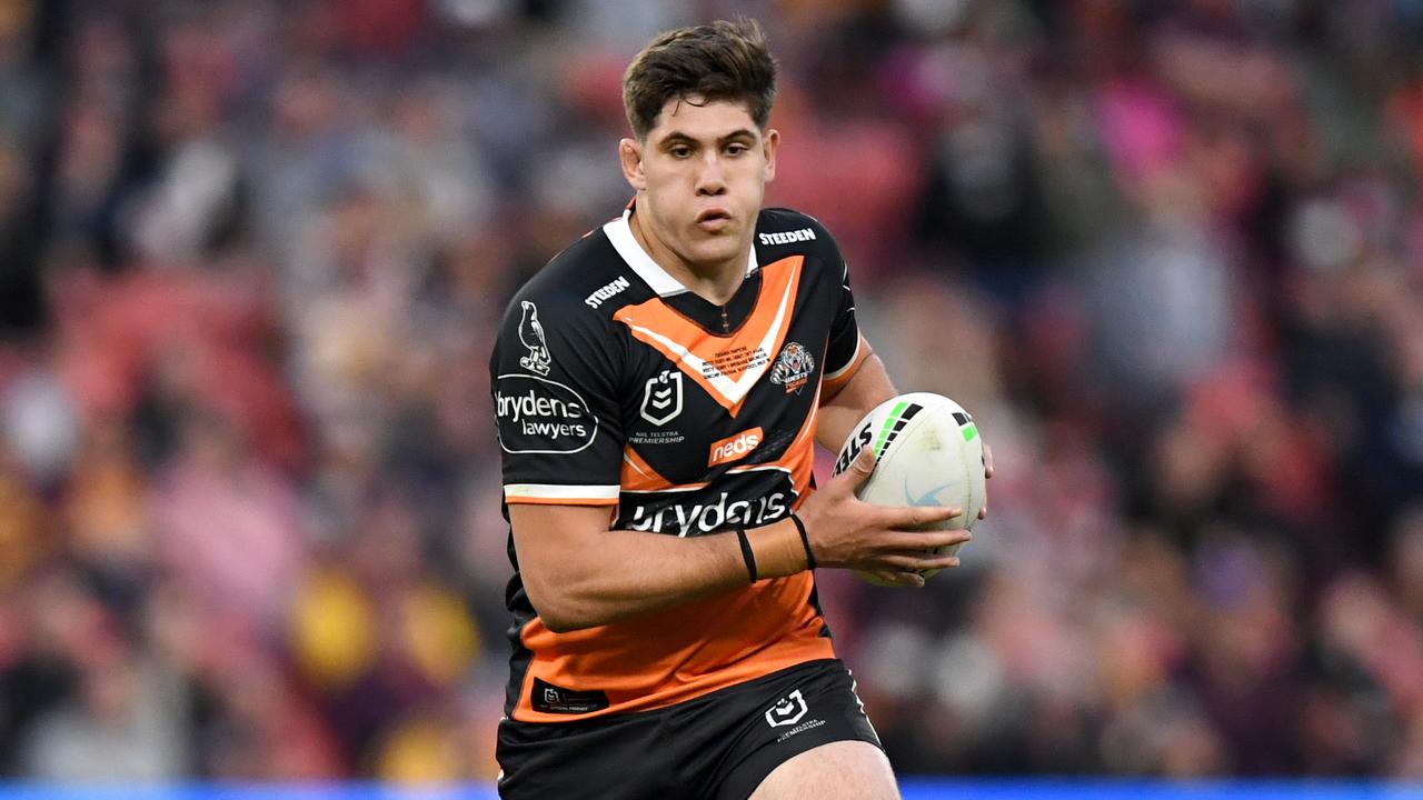 NRL 2022: Wests Tigers Tuki Simpkins allegedly flees scene of car accident,  NRL Integrity Unit