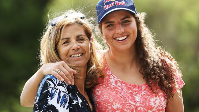 Jessica Fox with her mother Myriam at the Penrith International Regatta Centre. (Phil Hillyard)