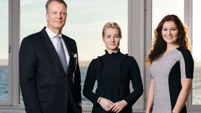 Johan F. Andresen has transferred his stake in Norway’s biggest company, Ferd Holdings, to his daughters Katharina and Alexandra.