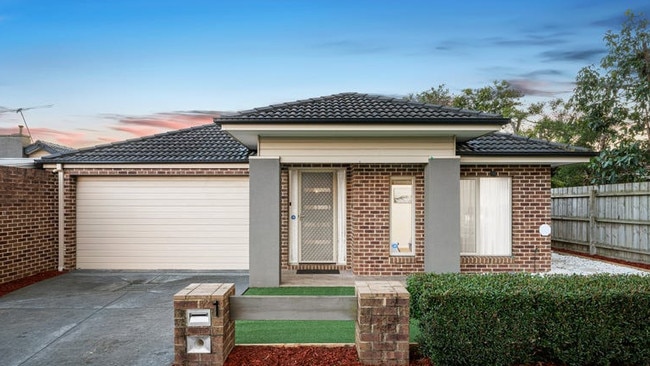 1 Aitken Court, Ferntree Gully sold at its auction.