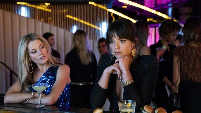 Olympia Valance (right), pictured with Madeleine West in a scene from Channel 10 drama Playing for Keeps.