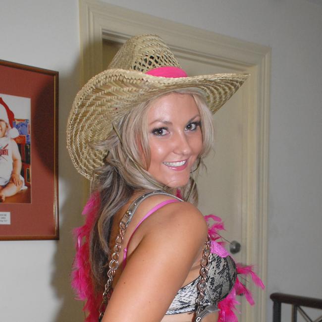 The Indy Undy Ball at Billy's Beach House. Rhiannon Wallace.