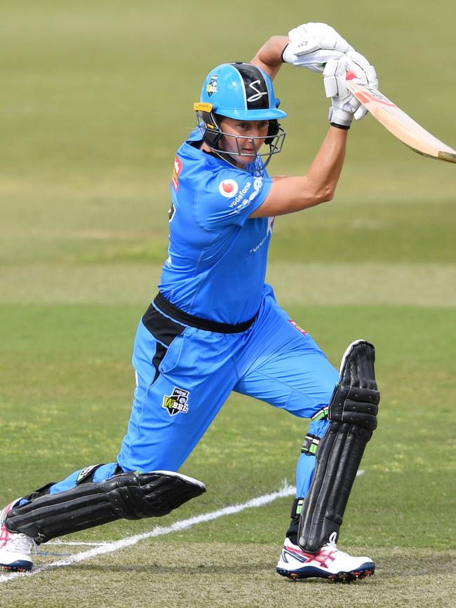 Sophie Devine of the Adelaide Strikers on her way to an unbeaten 72 off 45 balls. Picture: AAP IMAGE/DAVID MARIUZ