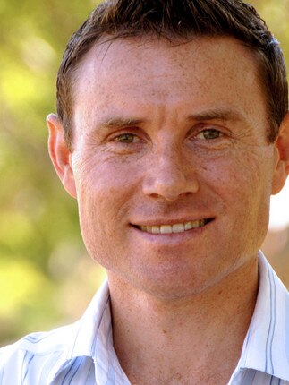 Andrew Laming has called the social media poll by MP Kim Richards a “smokescreen”.