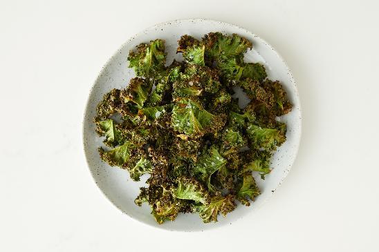 Paprika and chilli kale chips