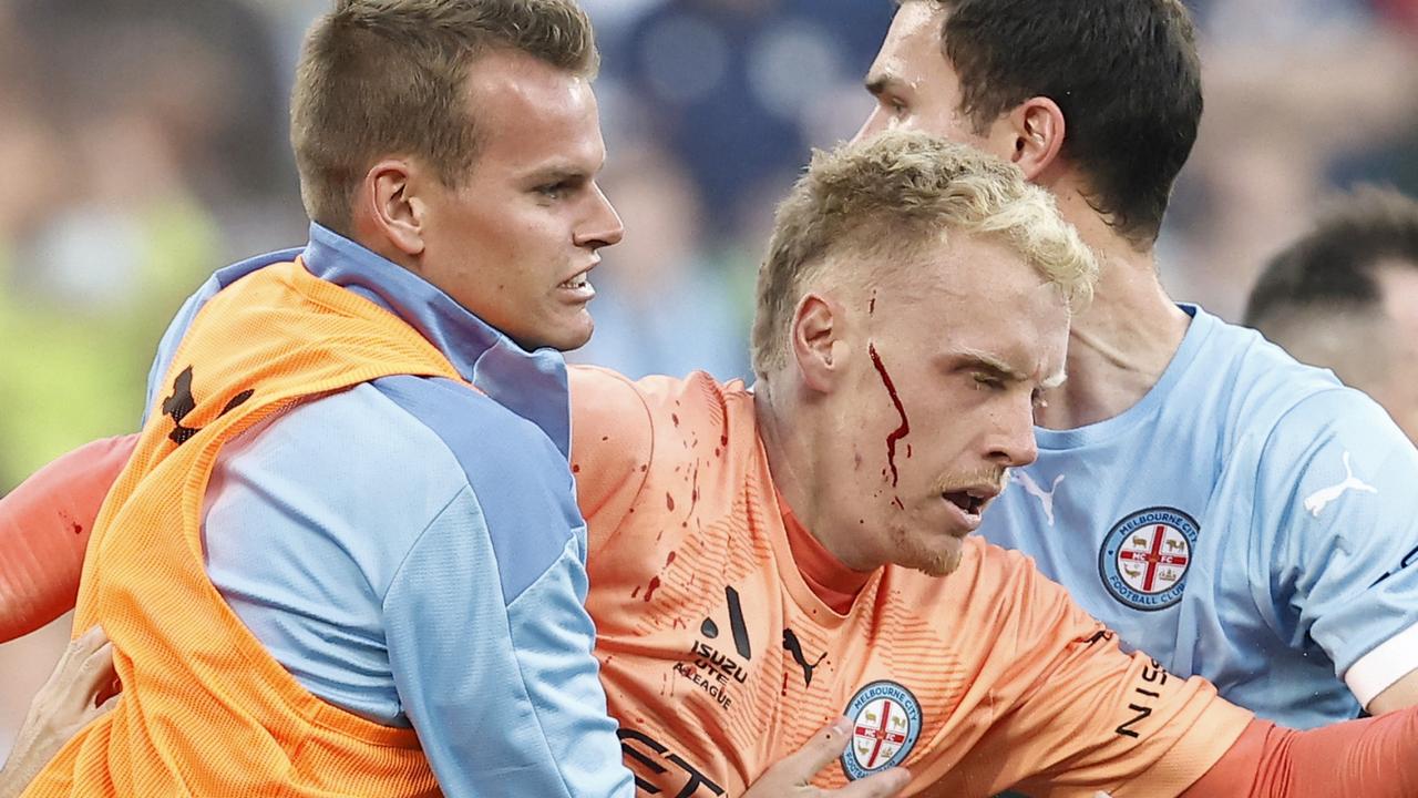 Melbourne City keeper to play against the Mariners