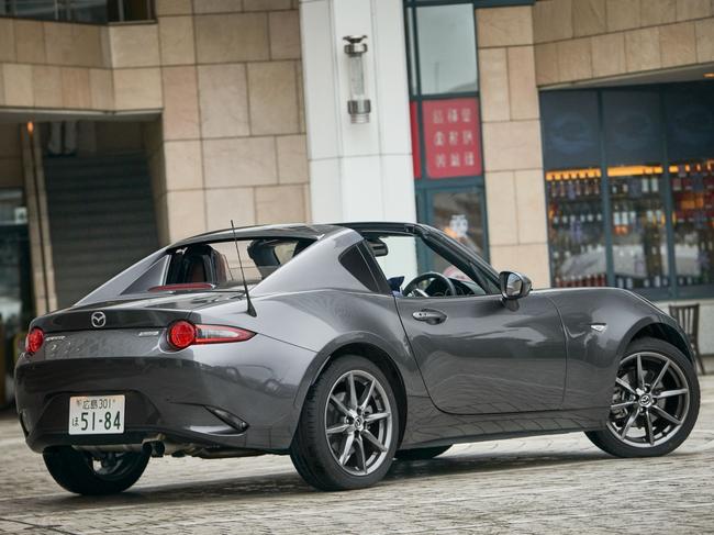 Photos of the 2016 Mazda MX-5 RF