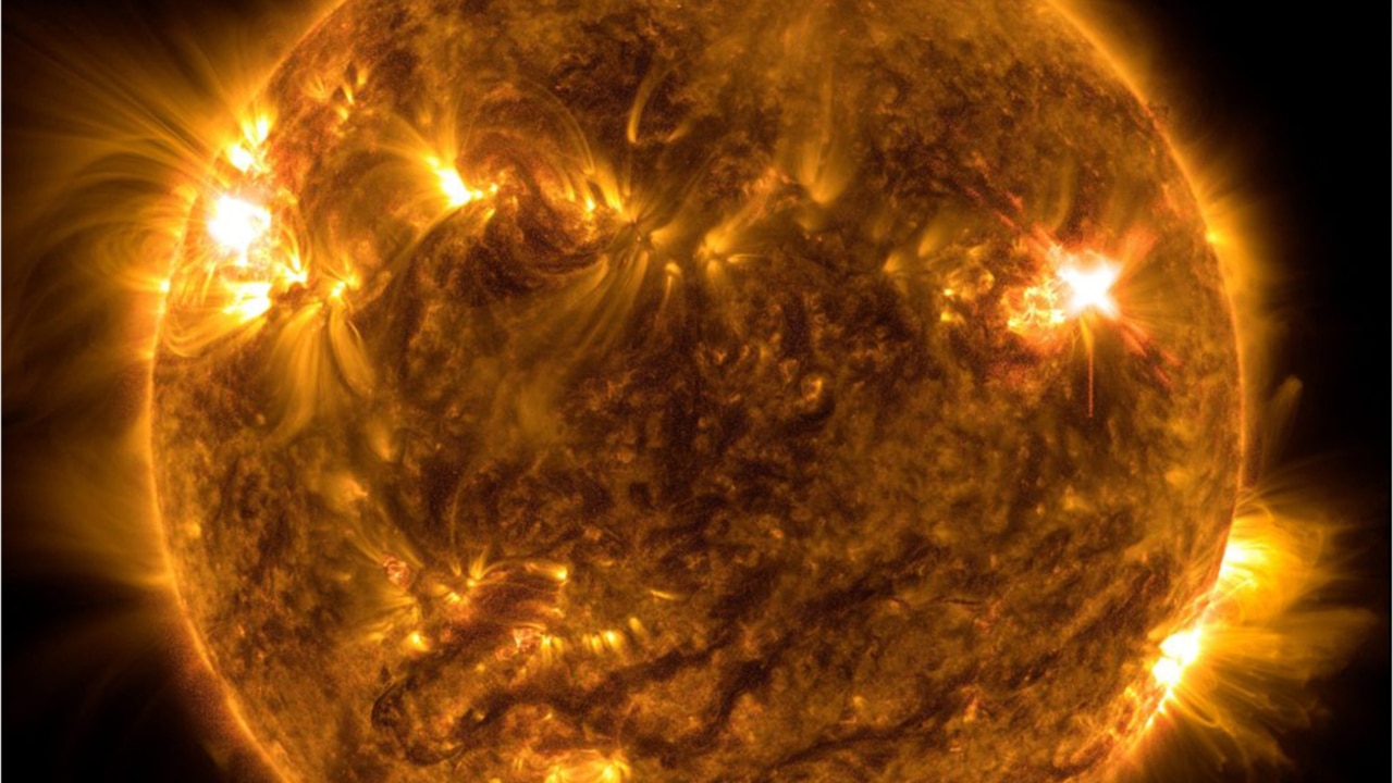 Massive hole in sun's atmosphere could affect Earth