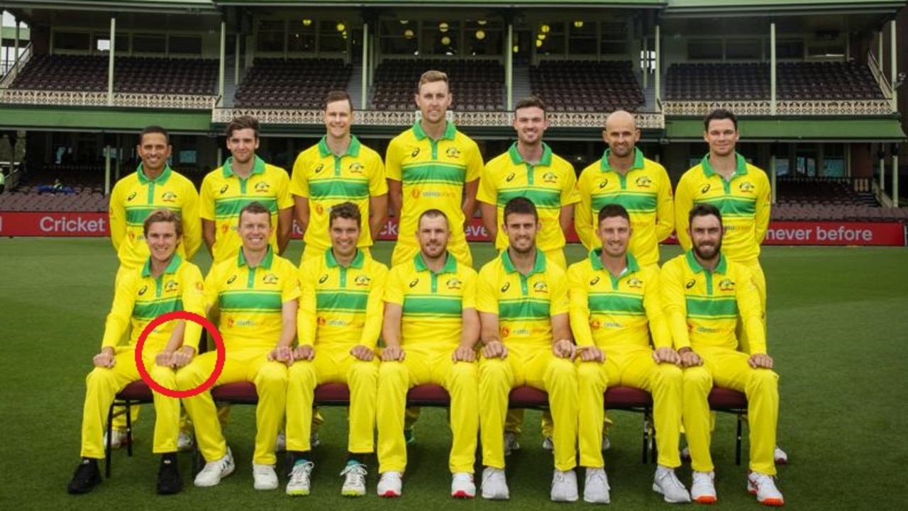Adam Zampa and Peter Siddle had everyone similing with their antics in this Australian team photo.