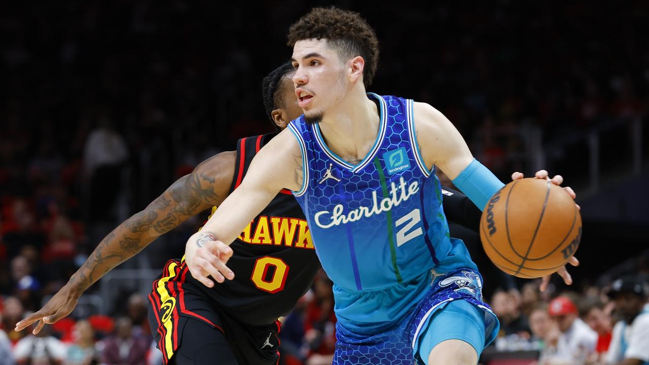 Young, Hunter lead Hawks to 132-103 play-in rout of Hornets