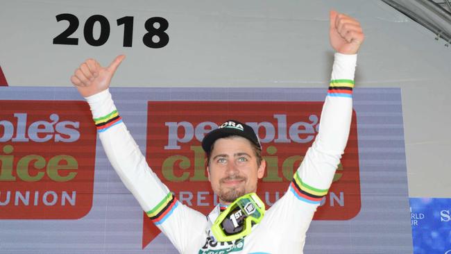 Bora-Hansgrohe rider Peter Sagan, gestures as he wins the Santos Tour Down Under People's Choice Classic in the streets of Adelaide on January 14, 2018. / AFP PHOTO / BRENTON EDWARDS / -- IMAGE RESTRICTED TO EDITORIAL USE - STRICTLY NO COMMERCIAL USE --