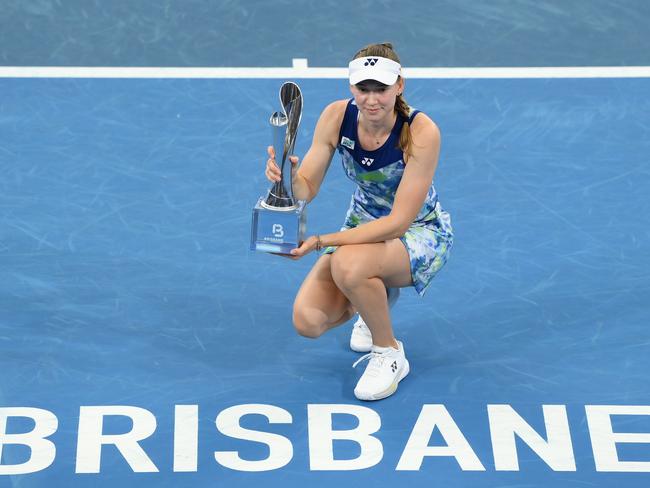 Elena Rybakina with the Brisbane International trophy. Picture: Bradley Kanaris/Getty Images