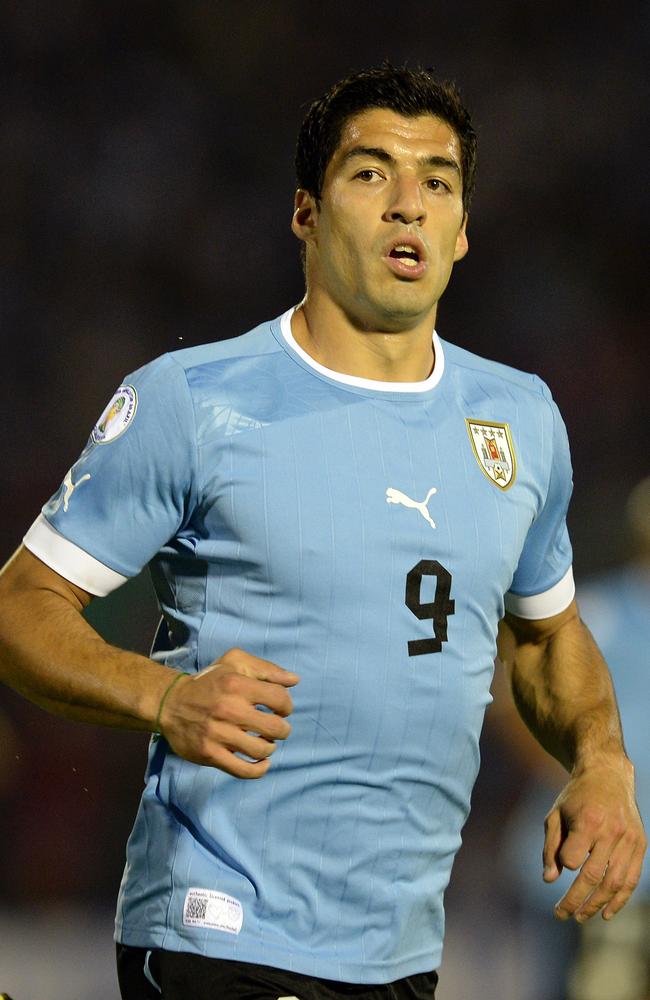 Can Luis Suarez take the Poms out of the World Cup?