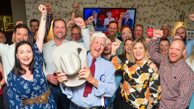 2025 Federal Elections Katter Party. Post polling day Katter Party members at Jam Restaurant in Townsville as the count begins. Bob celebrates with his supporters.