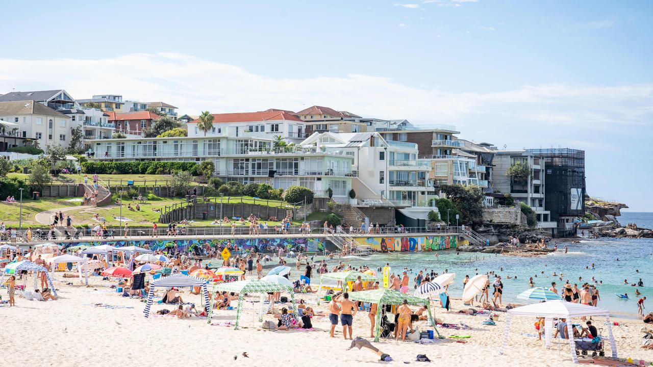 Crowds fill up Bondi Beach early on Friday. Picture: Tom Parrish