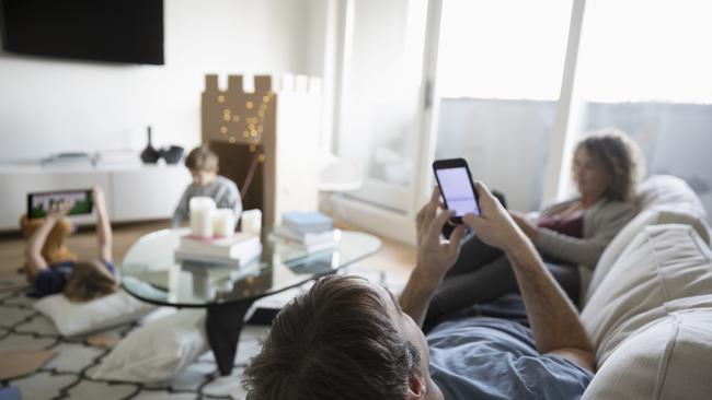 Teenagers iften don’t reply to their parents despite having a phone nearby.