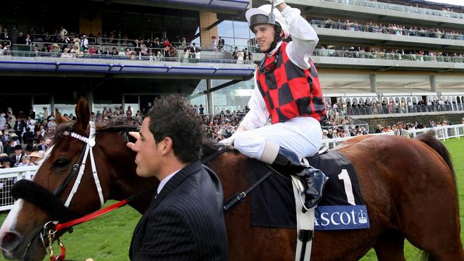 Takeover Target and Jay Ford return to scale after winning the King's Stand Stakes at Royal Ascot in 2006 — one of 20 races the pair combined to win.