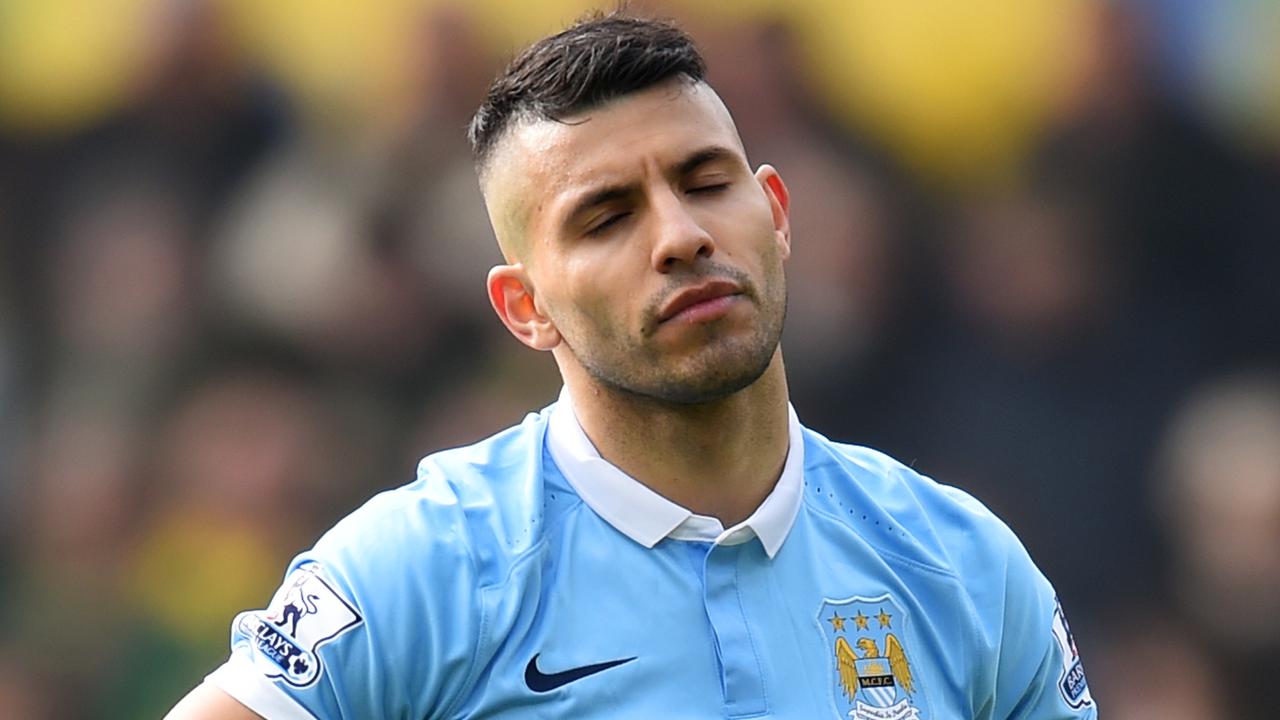 NORWICH, ENGLAND - MARCH 12: Sergio Aguero of Manchester City reacts during the Barclays Premier League match between Norwich City and Manchester City at Carrow Road on March 12, 2016 in Norwich, England. (Photo by Michael Regan/Getty Images)