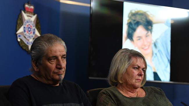 Victor and Cheryl Gatt at a public appeal for information on Sarah’s death. (AAP/James Ross)