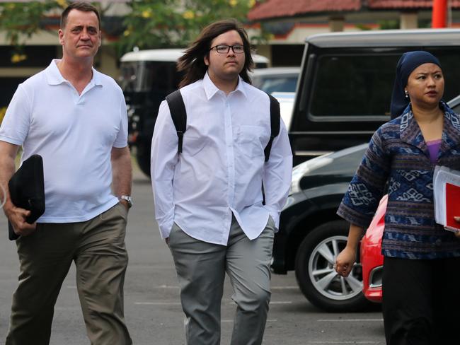 New show four people who allegedly killed Robert Ellis in Bali | news.com.au — Australia's leading news site