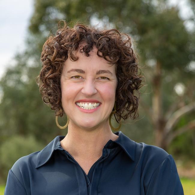 Ellen McNaught is running for the 2024 Whittlesea council elections.