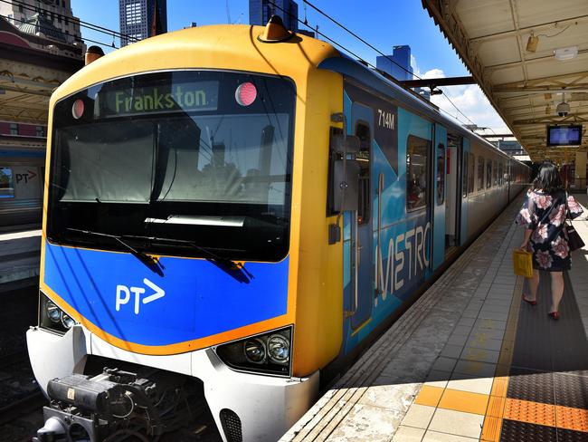 Passengers forced on to buses during train line shutdowns will get special traffic light priority to speed up journeys that will be delayed up to an hour. Train chaos looming in April with shutdowns for major projects across 9 lines. Picture: Tony Gough