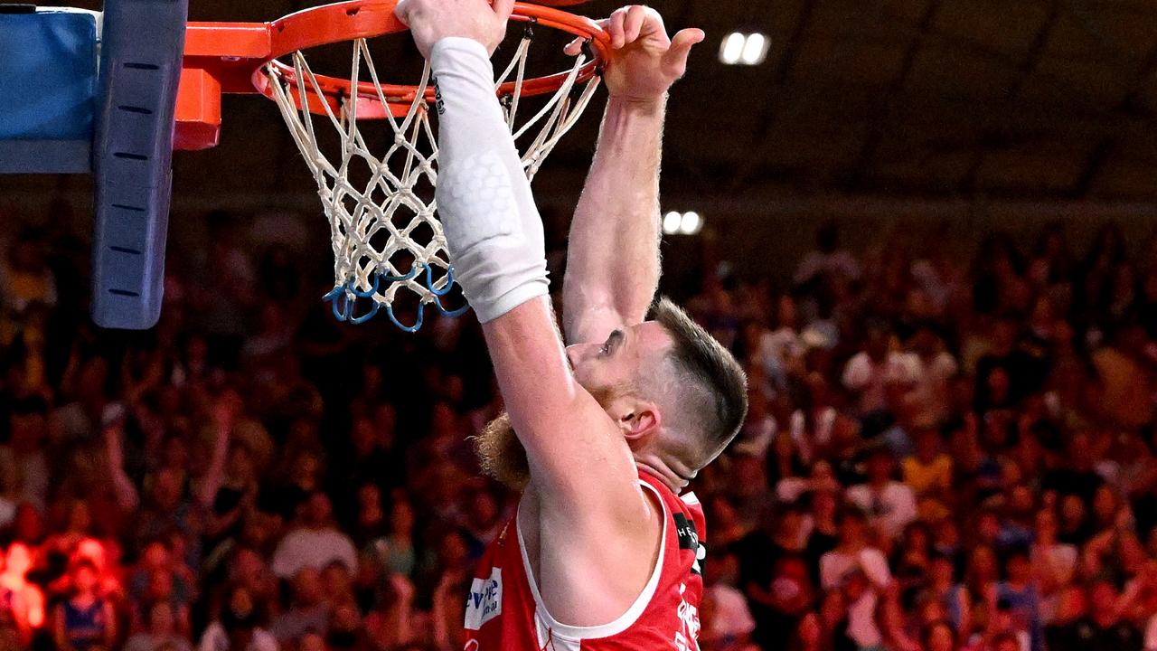 Aron Baynes of the Brisbane Bullets. Photo: Bradley Kanaris/Getty Images.