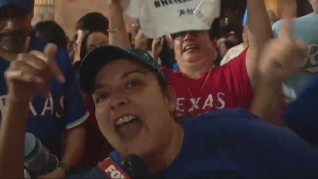 Rangers get back into the World Series with win