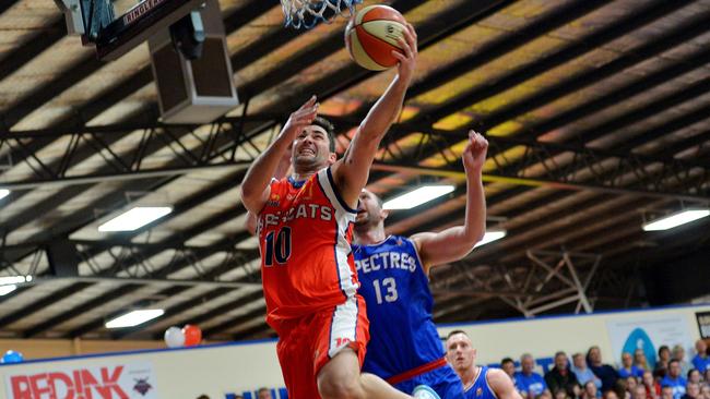 Alex Gynes (front) is a former SEABL player with Geelong.